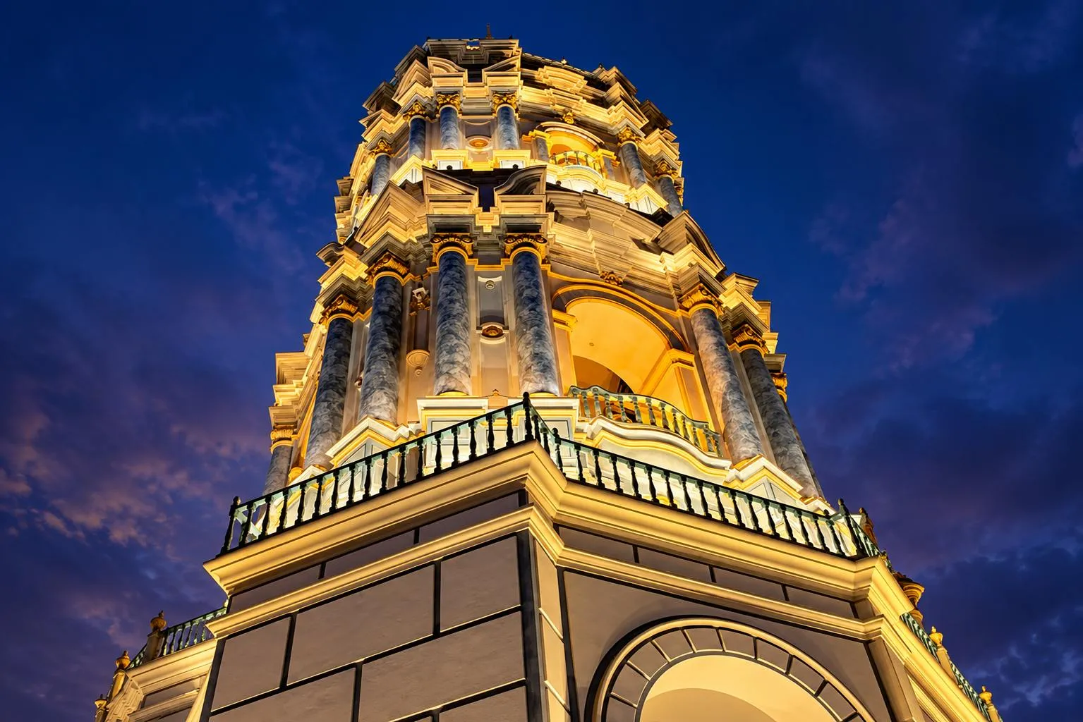 Free Tour Lima Nocturno: Luces, Leyendas y Sabores Peruanos